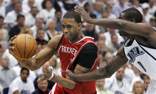 McGrady leads Rocket rally in 94-92 win over Jazz