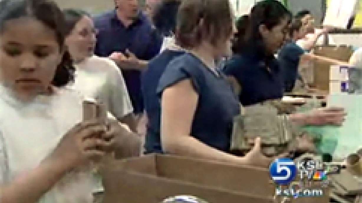 Students build models of environmentally friendly homes