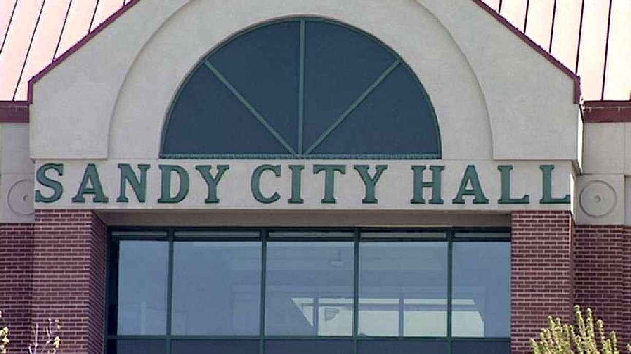 Sandy City criticized for employee bonus program