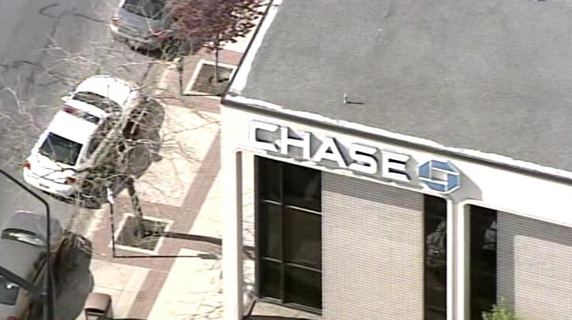 Salt Lake bank robbed by man wearing a wig
