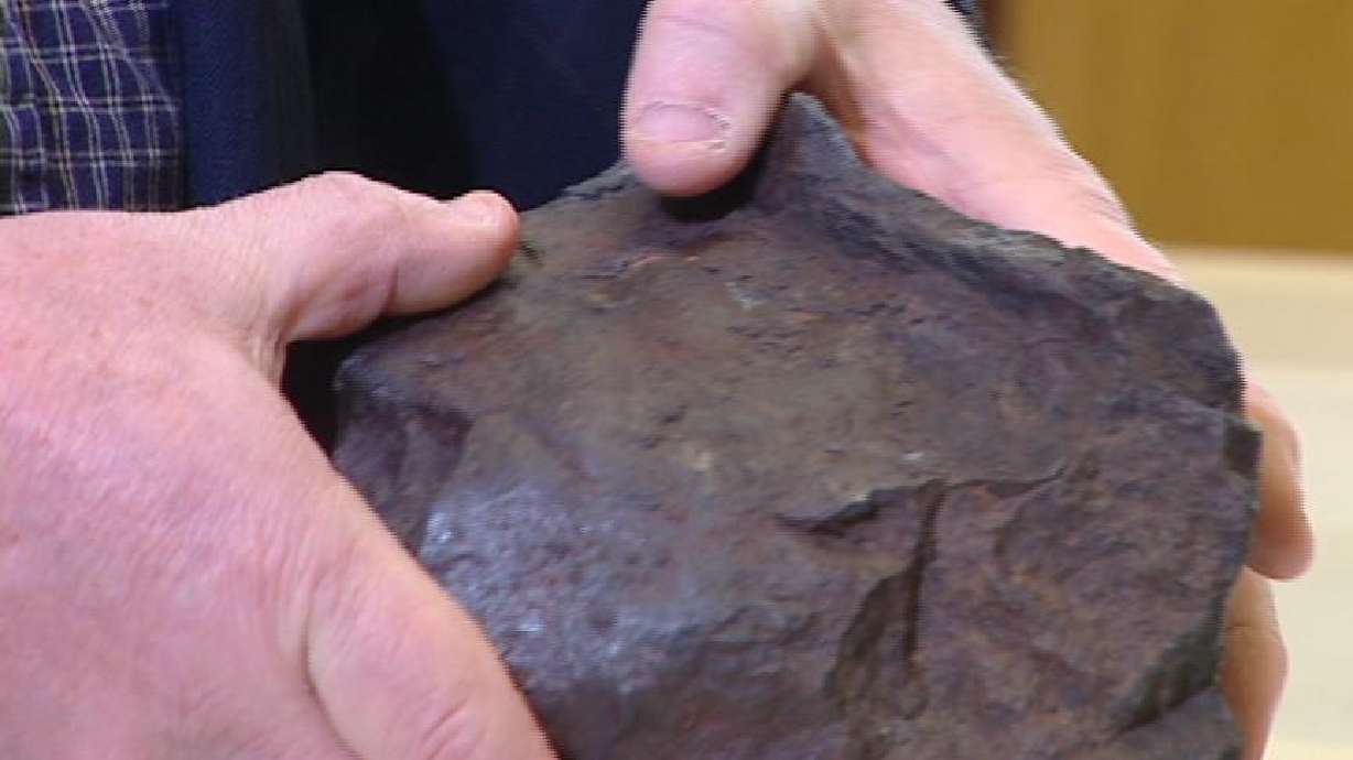 UGS shows off meteorite found in Utah