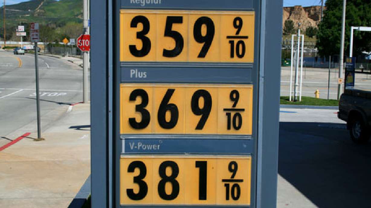 Gas prices could dip below $3, but Utah sees no change