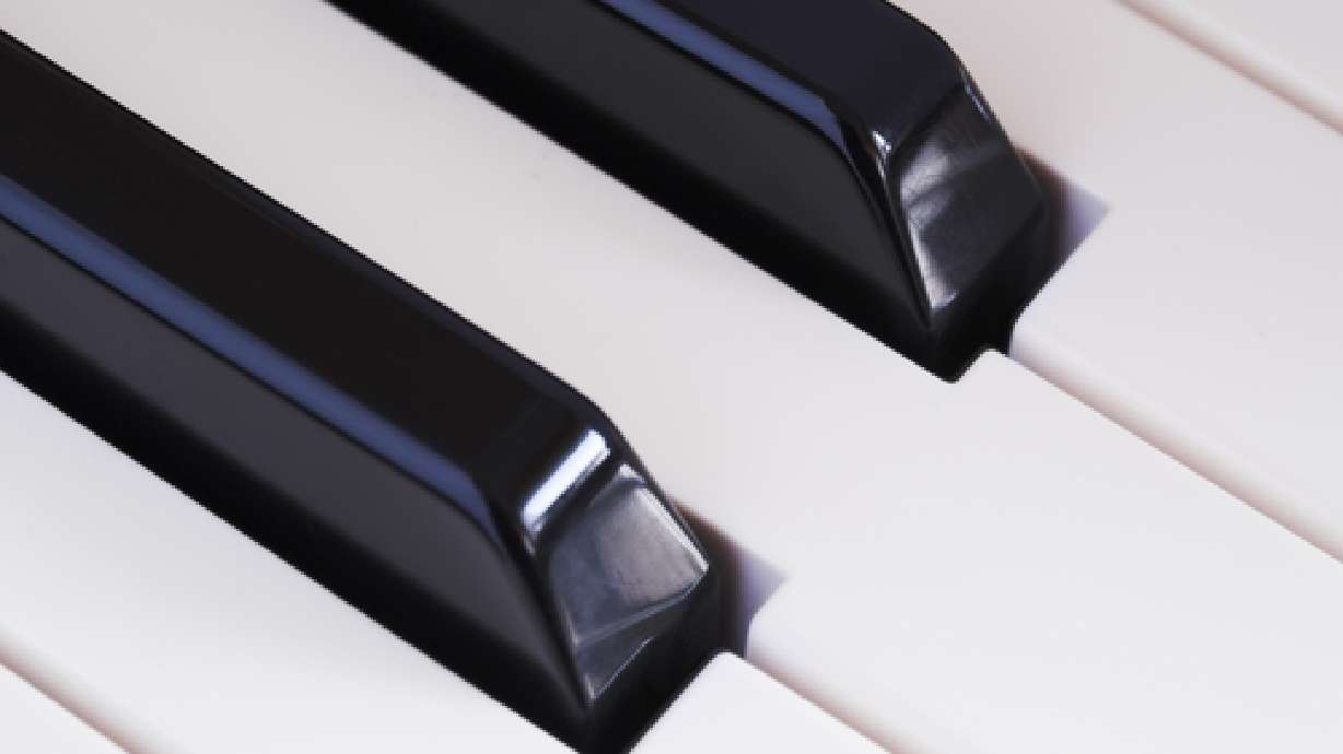 Organists difficult to find, some musicians say