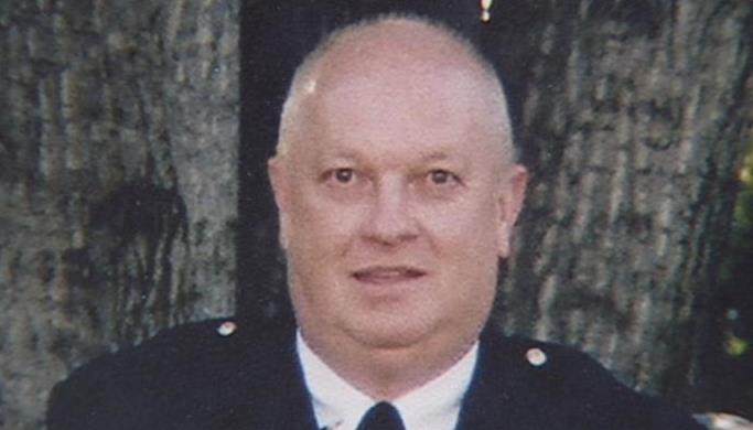 Police chief recovering after accidentally shooting himself 