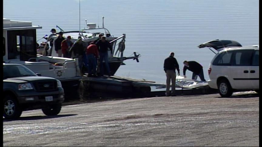 Searchers Find Bodies of Missing Boaters