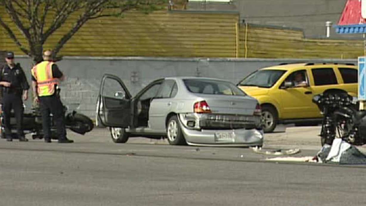 Motorcyclist dies in rush-hour wreck