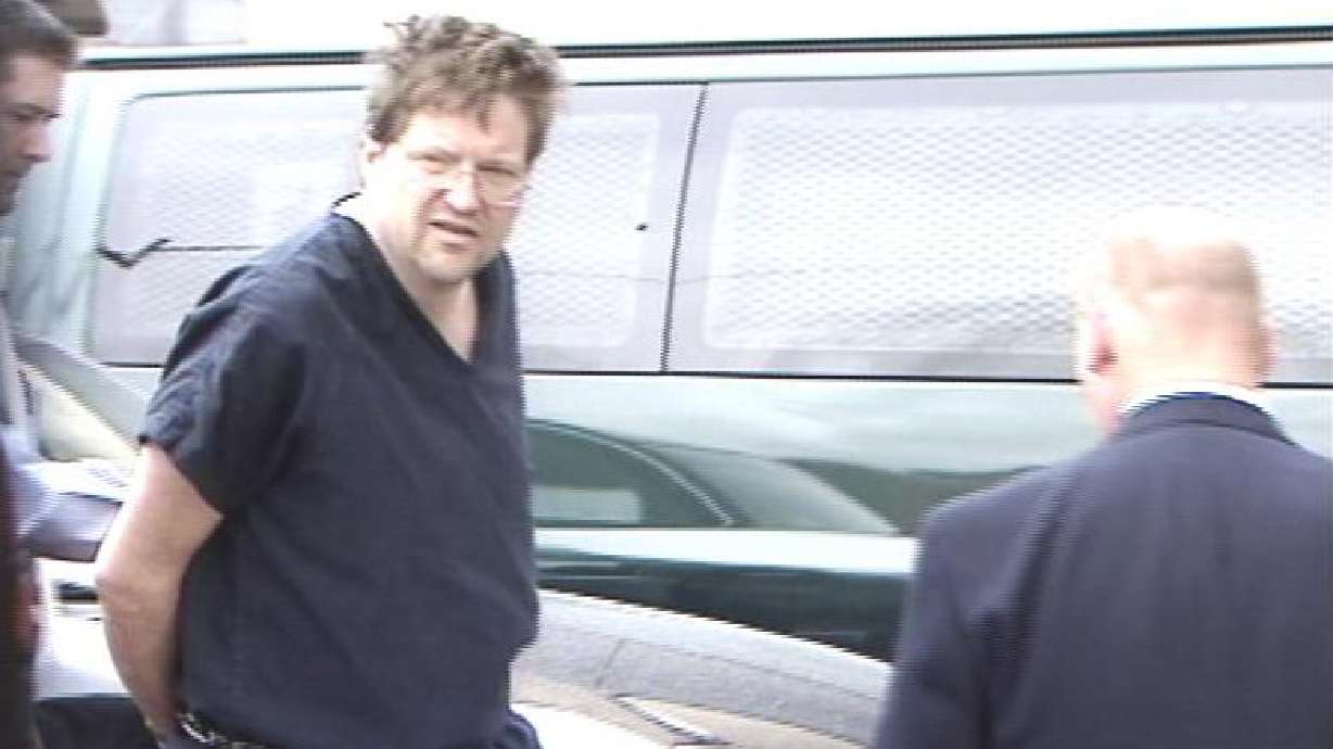 Man accused of kidnapping ex-girlfriend pleads not guilty