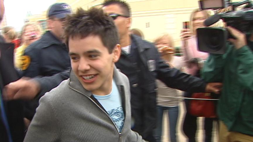 Utah's David Archuleta gets record deal