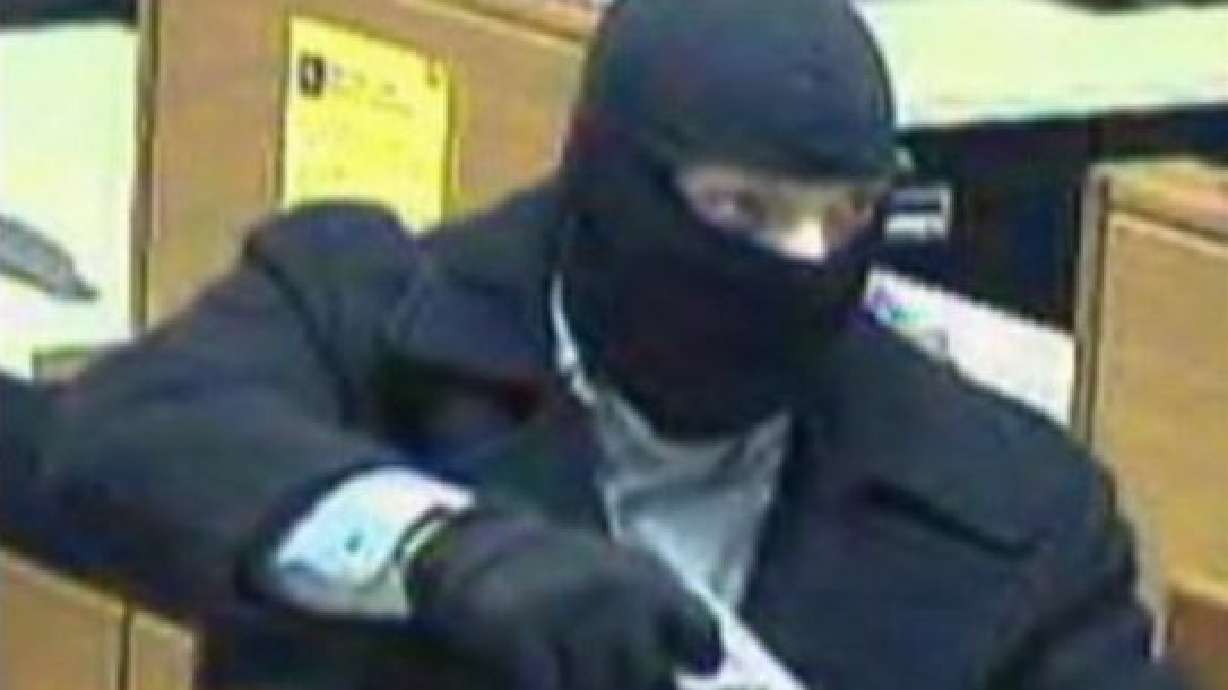Police Release Photos of Possible Bank Robbery Suspect