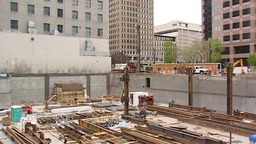 Downtown businesses eager to keep customers through construction