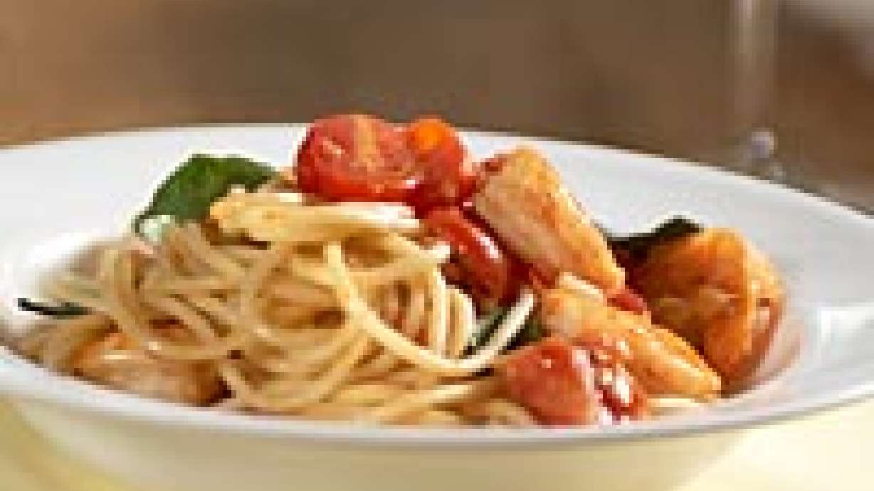 Shrimp, Tomato and Basil Pasta