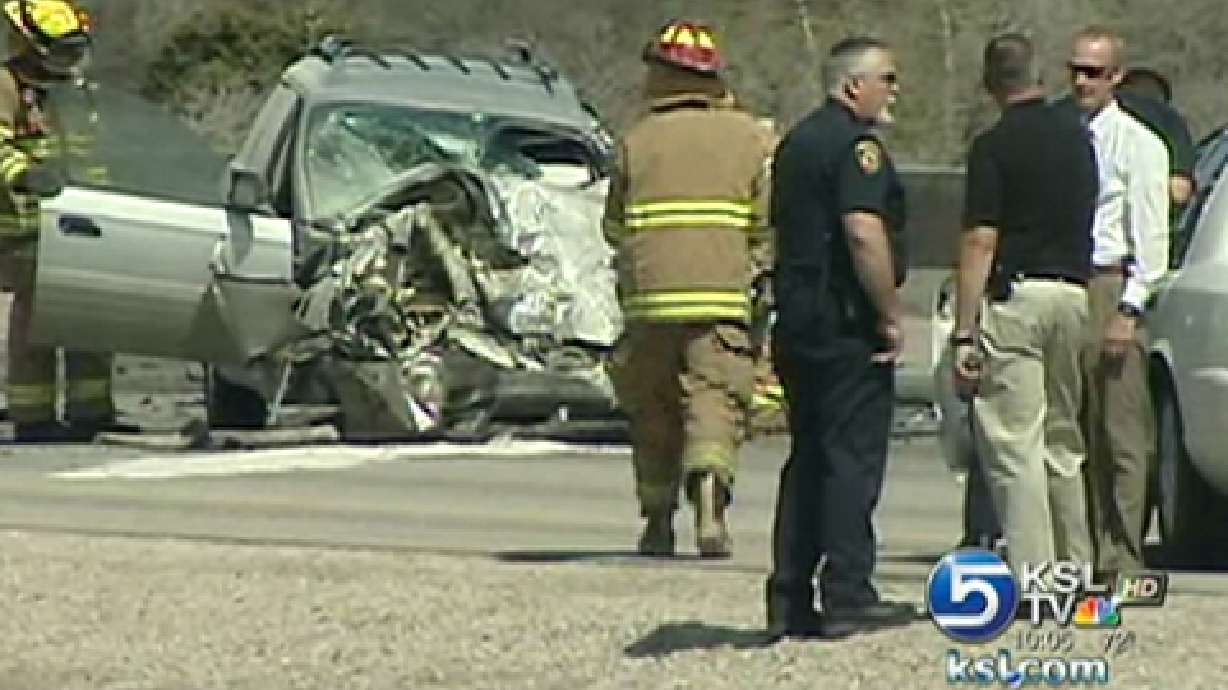 Suspect dies following chase, crash in Parley's Canyon