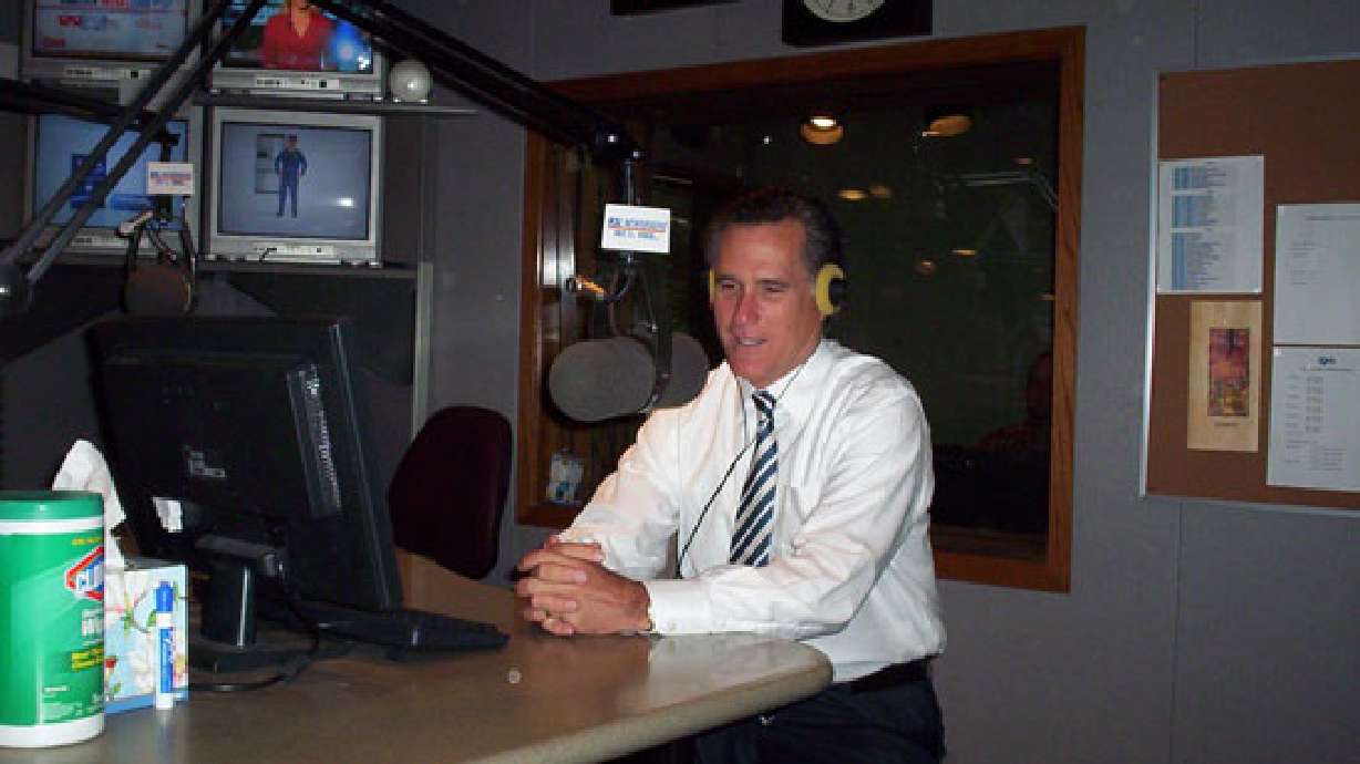 Mitt Romney says his role is to support McCain campaign