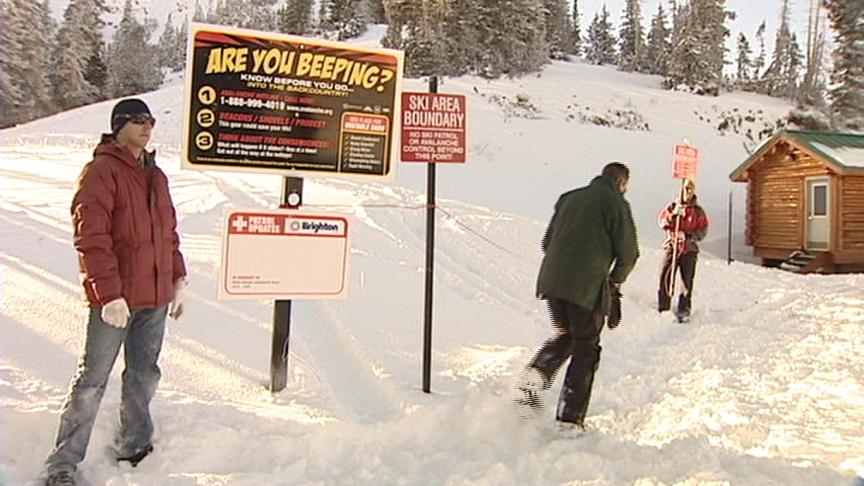 Signs Increase Avalanche Awareness