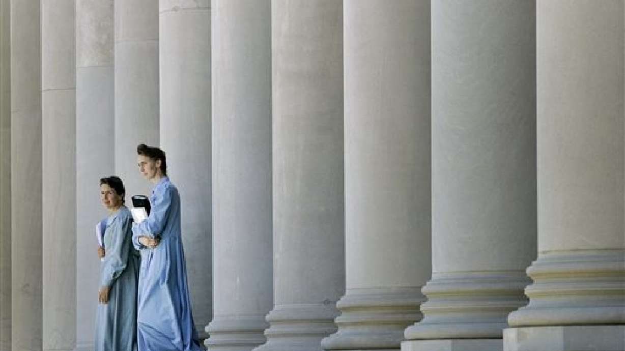 Sect moms say state ignored law in custody case