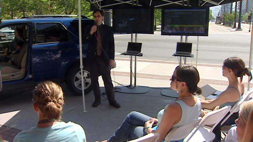 Demonstration shows dangers of second-hand smoke in cars