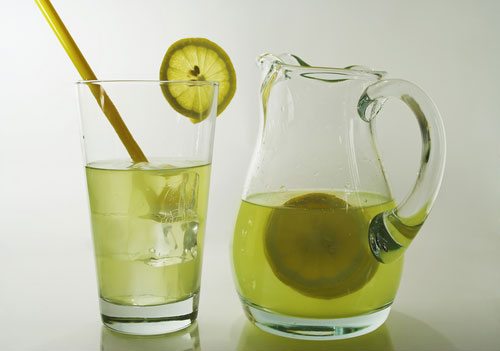 Police warning parents to watch for strange lemonade stand customer