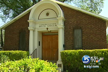 Rabbi visits Ogden to restore sacred Jewish text