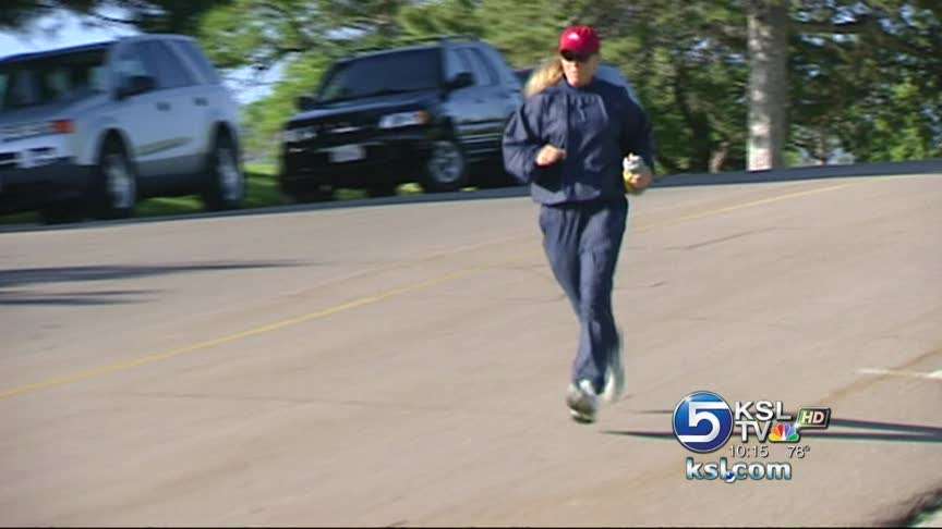 Ultramarathoners training for race through Death Valley