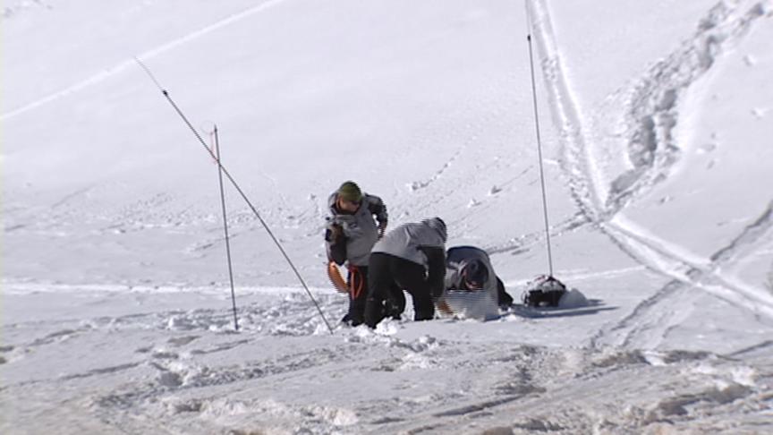 Helicopter Device Saves Time for Buried Avalanche Victims