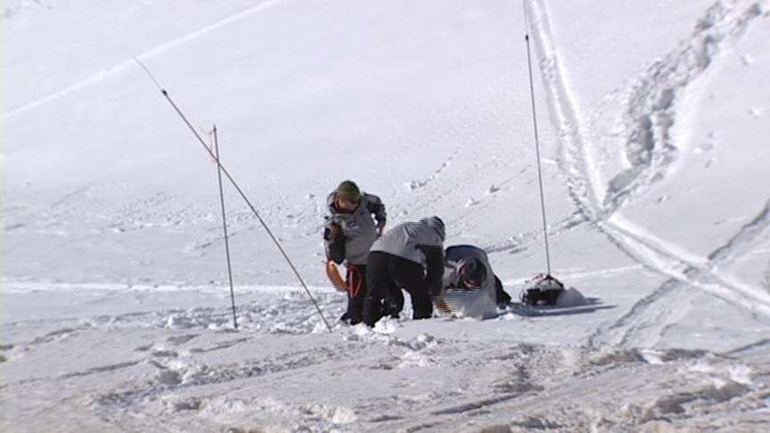 Helicopter Device Saves Time for Buried Avalanche Victims