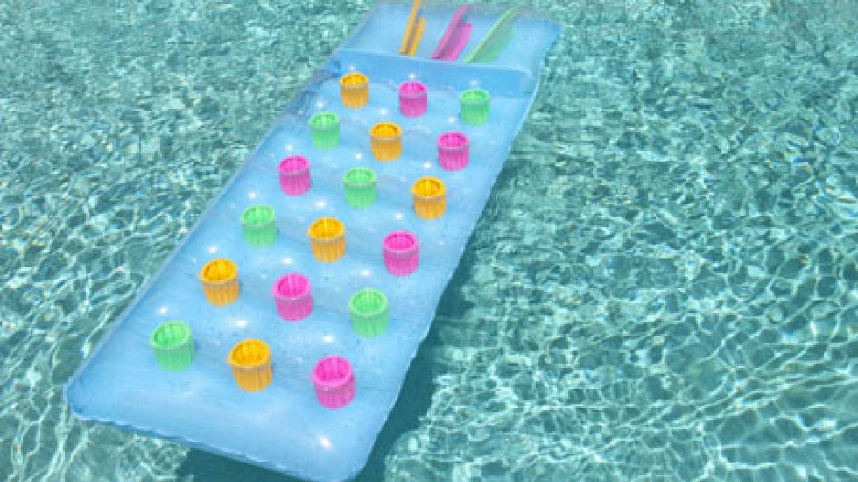 City council loosens swimwear restriction at new pool