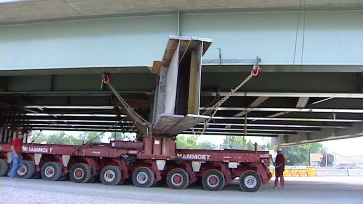 Film crew documents UDOT's I-80 bridge move