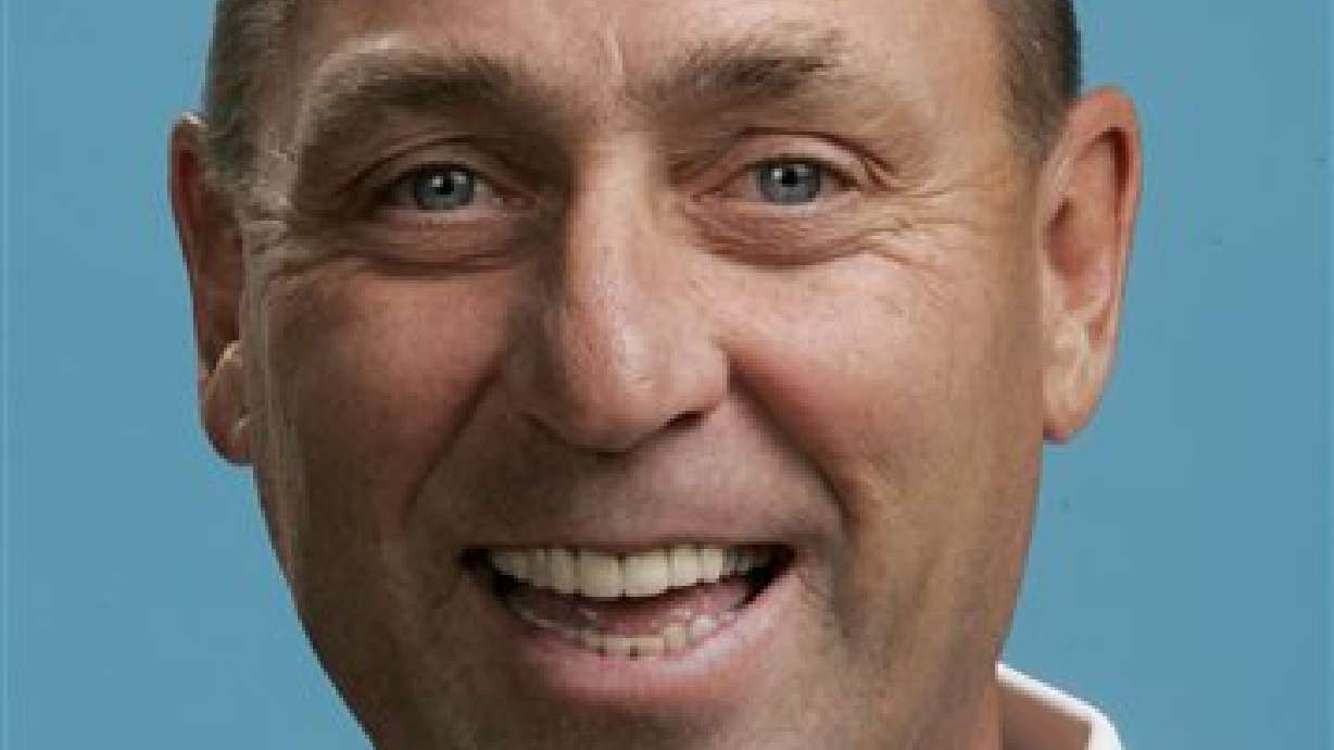 Jazz Promotes Smith, Hires Fredman