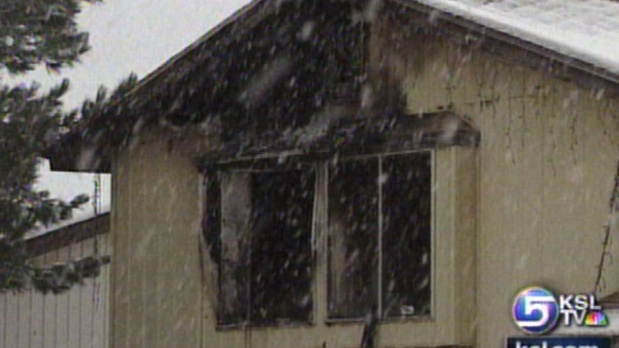 Family Escapes House Fire
