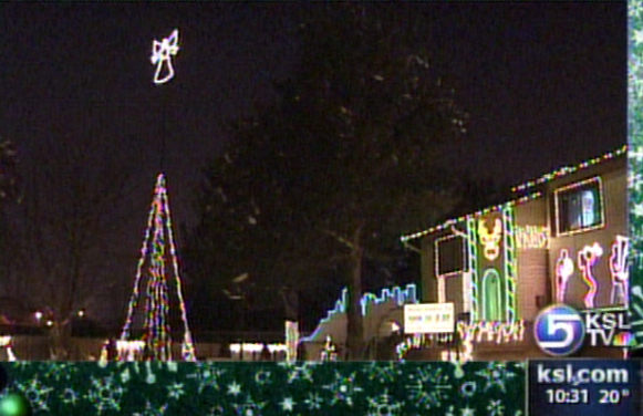 Man Puts on Synchronized Light, Music Display