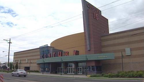 Man arrested in movie theater after leaving child in car