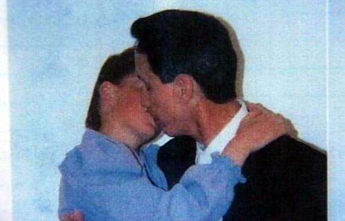 Polygamist sect leader Jeffs, 5 others indicted