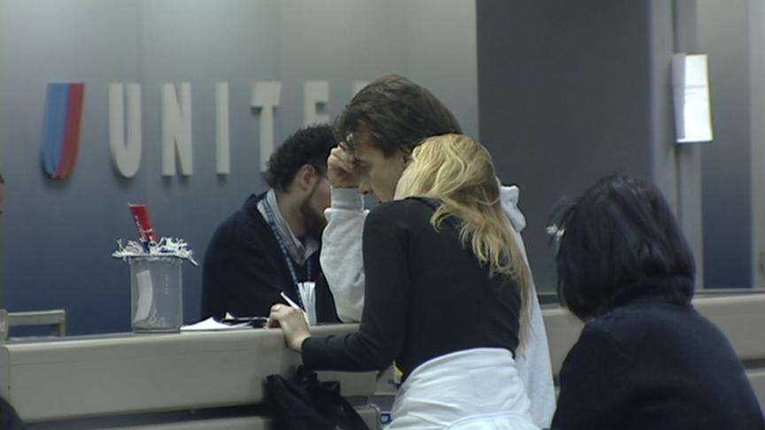 Holiday Travelers Face Delays