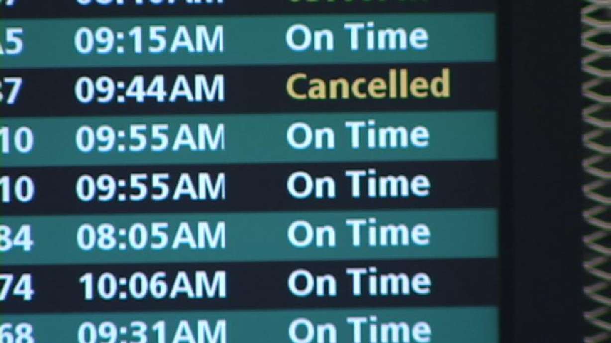 Holiday Travelers Face Delays