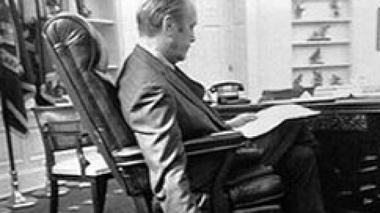 Former President Gerald Ford Hailed as Selfless Leader