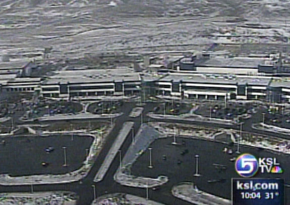 A Bomb Threat Forces 2,000 Employees Evacute in Lehi