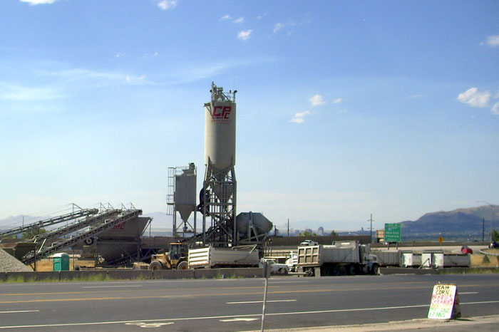 Neighbors want concrete batch plant shut down