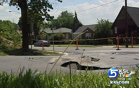 Crews repair water main breaks