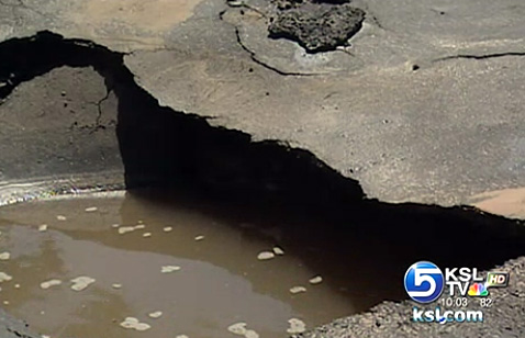 Crews repair water main breaks