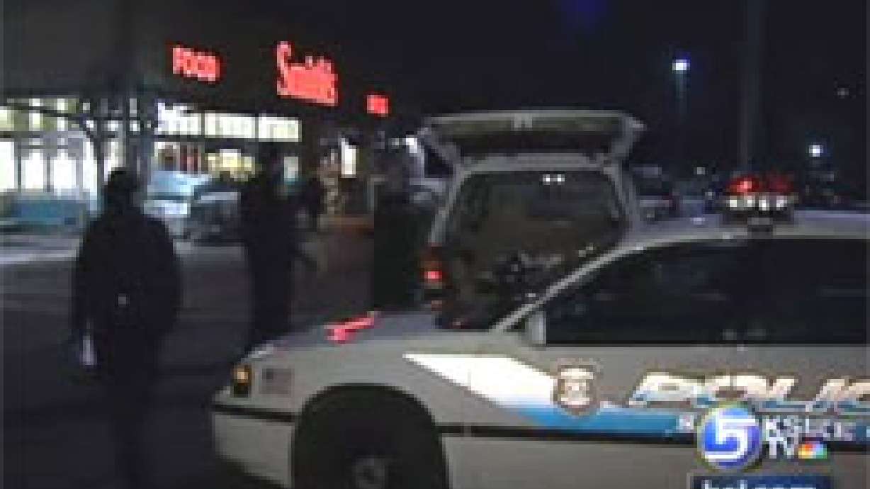 Police Arrest Suspect in Purse-Snatching