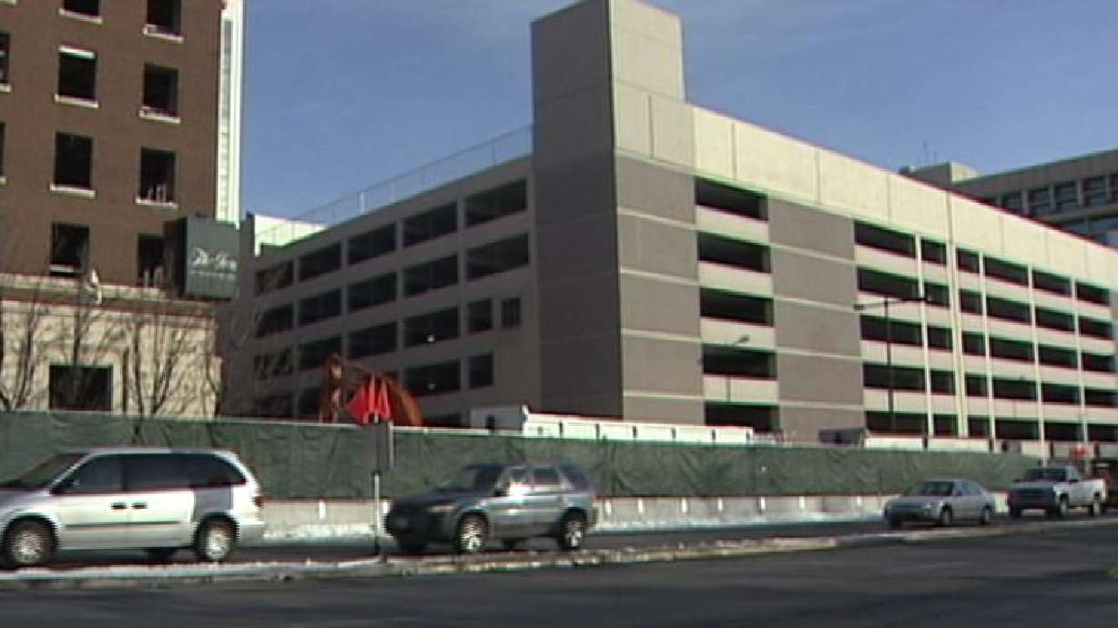 The Crossroads Plaza Parking Garage Closes