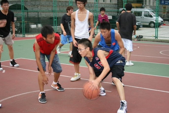 Outside the Rings: Beijing hoop dreams