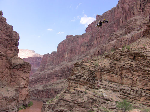 Search to resume for missing Grand Canyon tourists