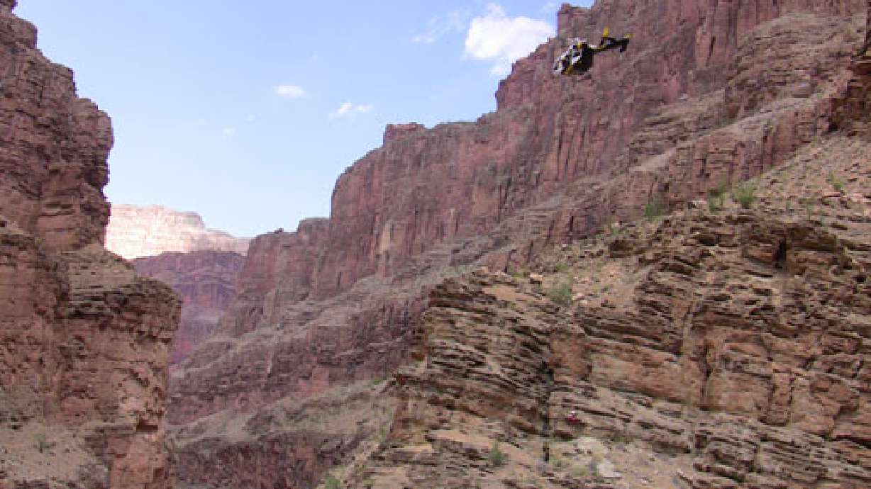 Search to resume for missing Grand Canyon tourists
