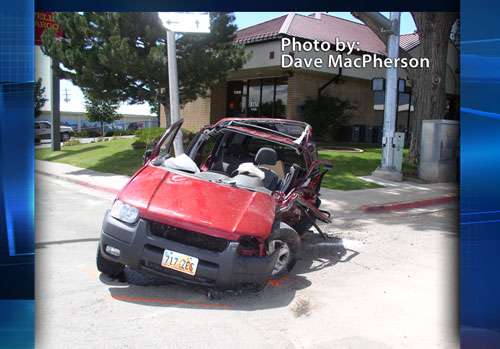 2 people killed in wreck near Monticello