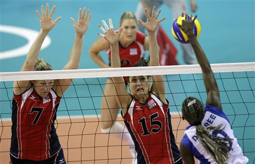 Tom powers US to volleyball final