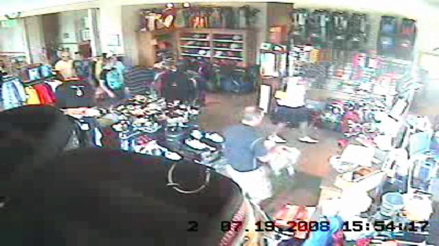 Golf course vandals leave $10,000 damage