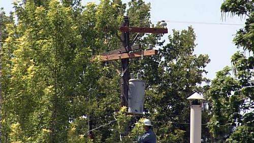 1 man dead, 1 severely burned in accident