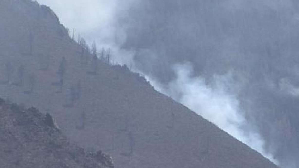 Rain helps crews fighting fire near Moab