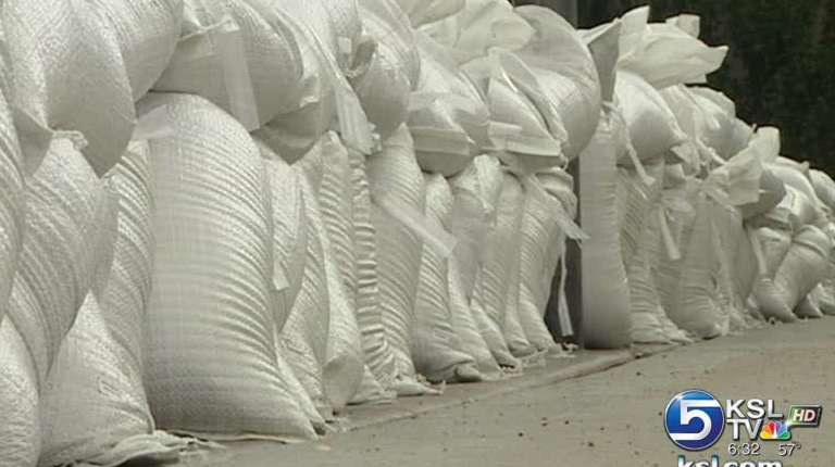 Draper residents relieved but still watching hillside